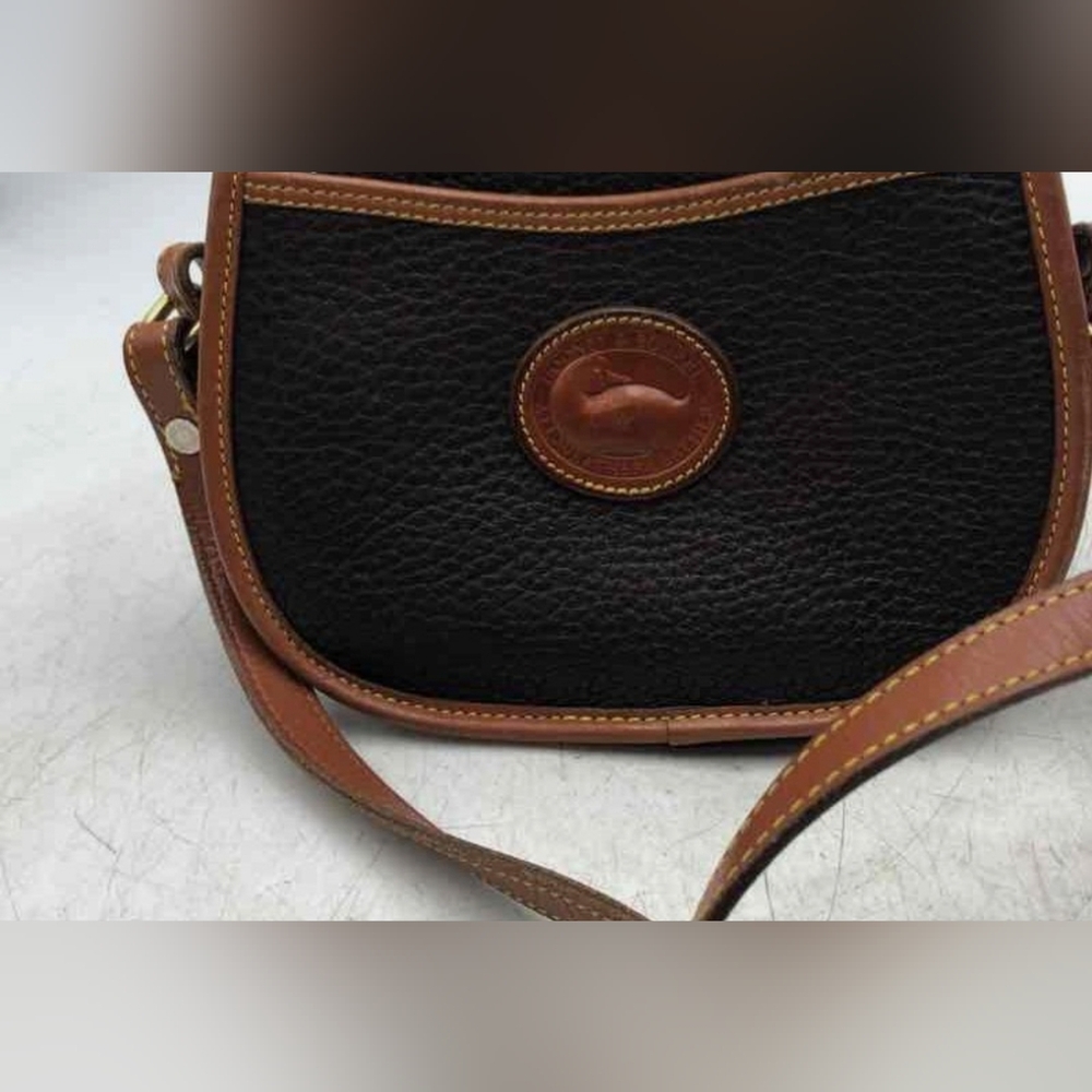 Dooney & Bourke Vintage Equestrian Black Saddle Bag Crossbody purse handbag - Picture 2 of 10
